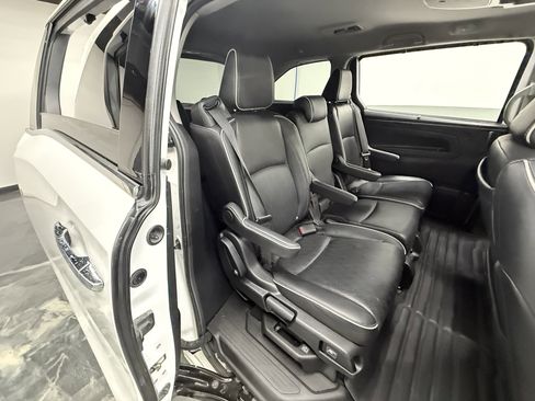 Used 2023 Honda Odyssey Touring image 26
