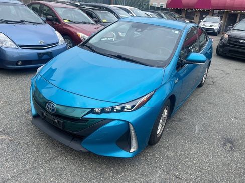 Used 2017 Toyota Prius Prime Premium FWD image 5