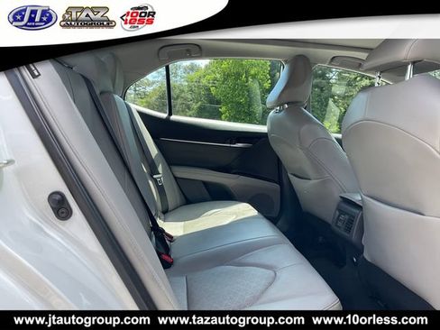 Used 2022 Toyota Camry XSE w/ Navigation Package FWD image 12