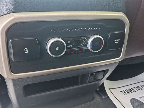 Used 2024 Ford Expedition Max Limited AWD/4WD image 36