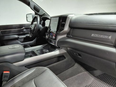 Used 2022 RAM 1500 Laramie AWD/4WD image 38