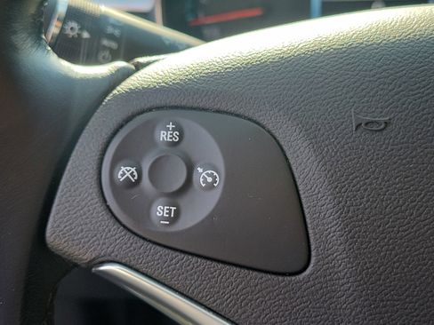 Used 2016 Chevrolet Impala LT w/ Convenience Package image 24