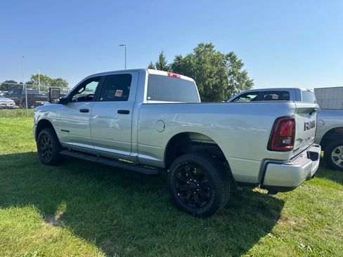 Used 2026 RAM 2500 Big Horn AWD/4WD image 4