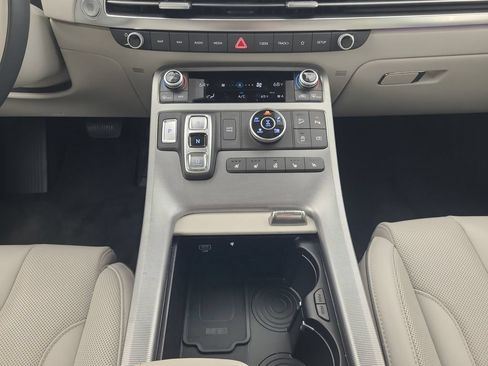 Used 2025 Hyundai Palisade Calligraphy AWD/4WD image 11