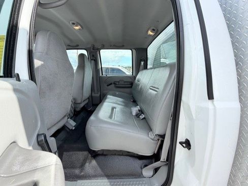 Used 2002 Ford F550 2WD Crew Cab Super Duty image 18