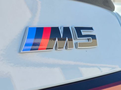 Used 2026 BMW M5 w/ Carbon Package AWD/4WD image 7