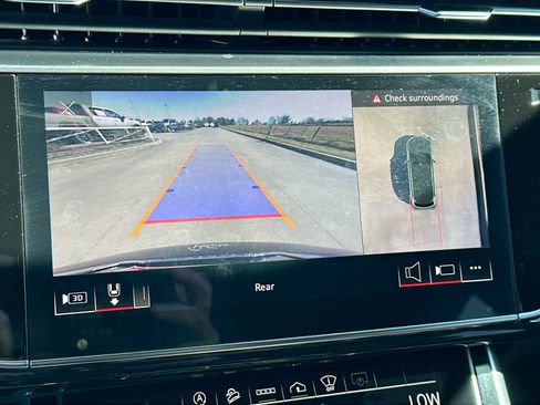 Used 2021 Audi Q7 3.0T Prestige w/ Prestige Package image 17