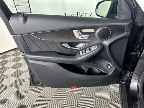 Certified 2022 Mercedes-Benz GLC 300 image 10