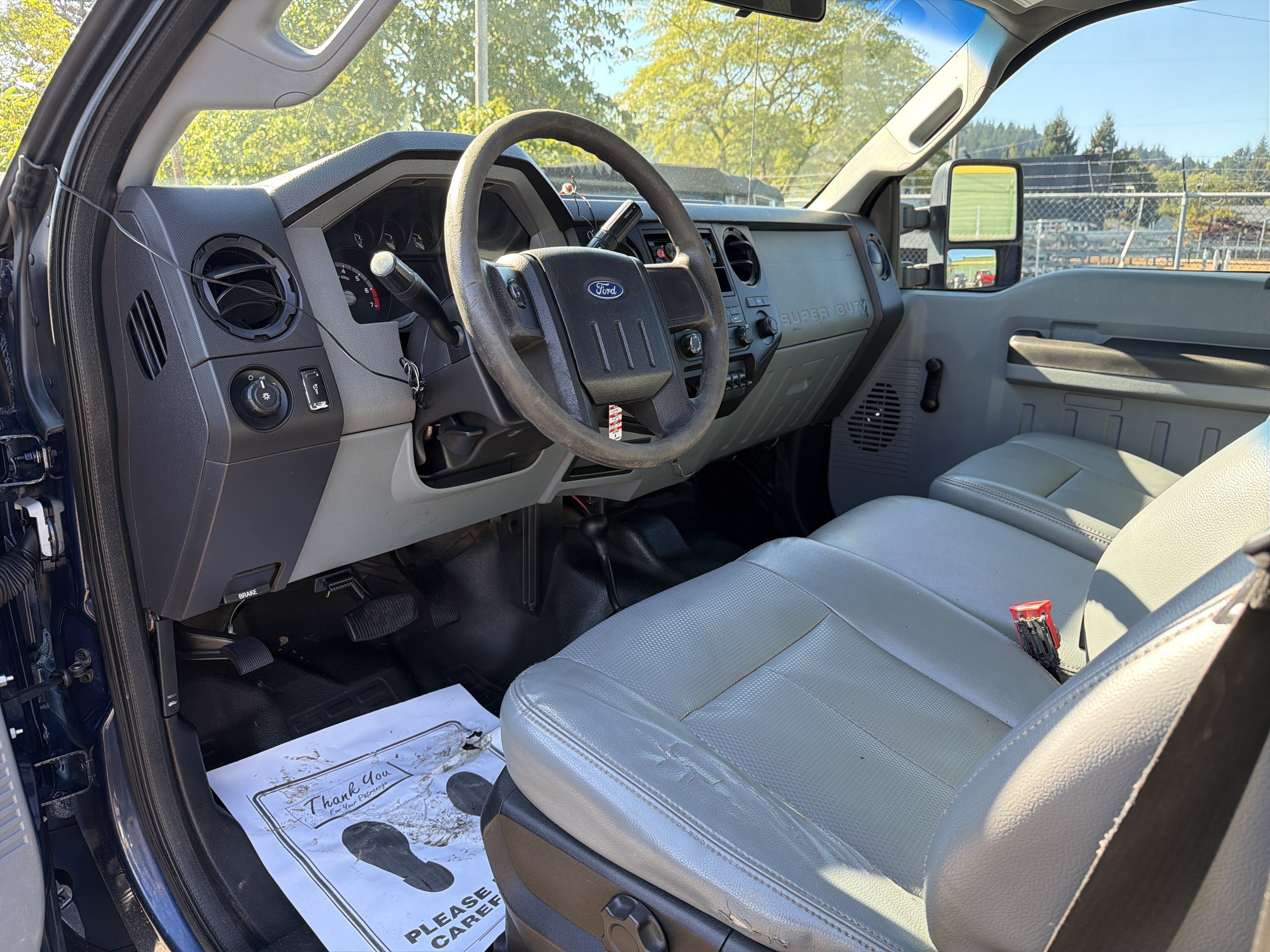Used 2013 Ford F250 XL w/ Heavy Service Suspension Pkg AWD/4WD image 7