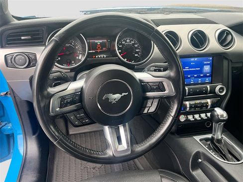 Used 2022 Ford Mustang GT Premium image 11