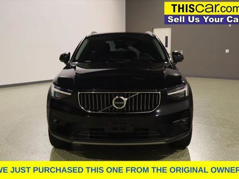 Used 2024 Volvo XC40 B5 Plus w/ Protection Package Premier AWD/4WD image 2