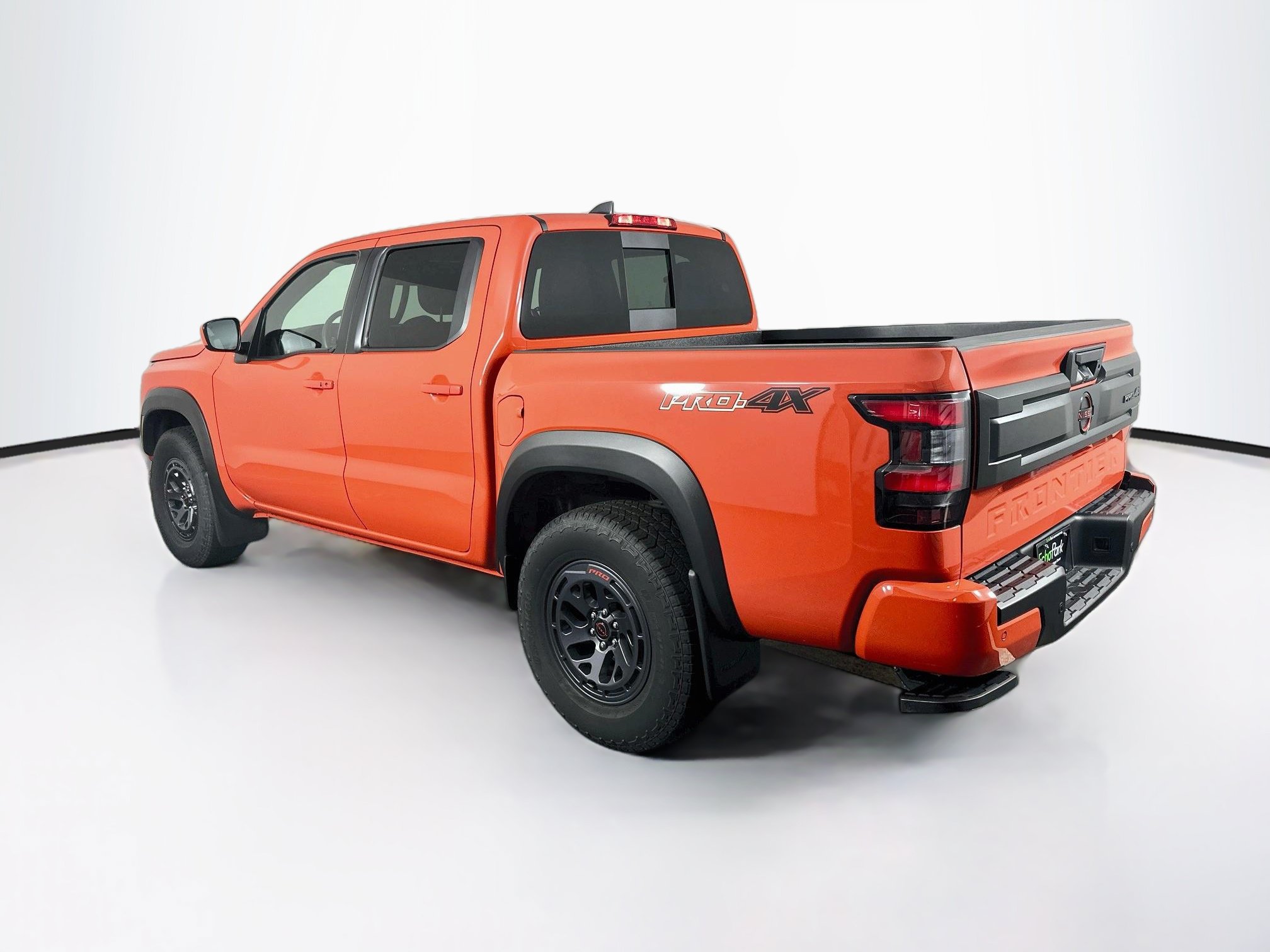Used 2025 Nissan Frontier PRO-4X w/ Interior Protection Package AWD/4WD image 5