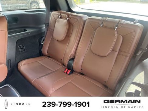Used 2023 Lincoln Aviator Reserve w/ Equipment Group 201A RWD image 20