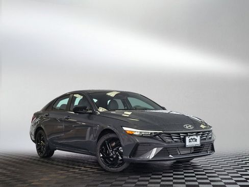 New 2026 Hyundai Elantra Sport image 3