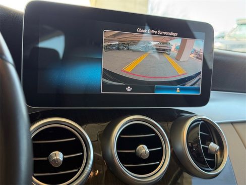 Used 2019 Mercedes-Benz C 300 Sedan image 25