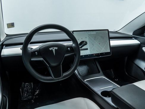 Used 2021 Tesla Model 3 Long Range image 4