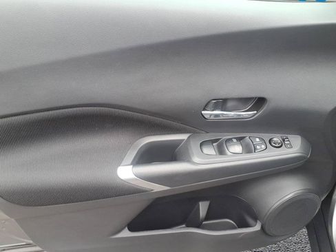Used 2021 Nissan Kicks SV FWD image 14