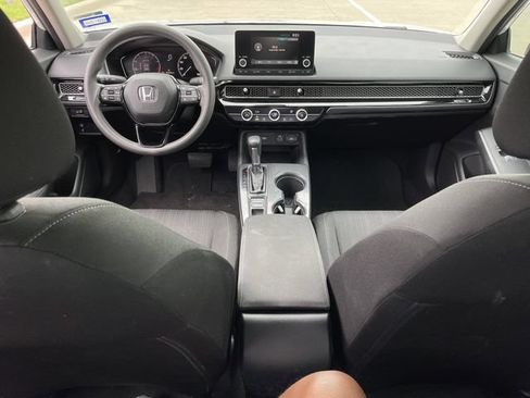 Used 2022 Honda Civic LX image 9