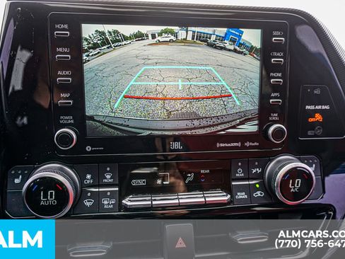 Used 2022 Toyota Highlander XSE AWD/4WD image 42