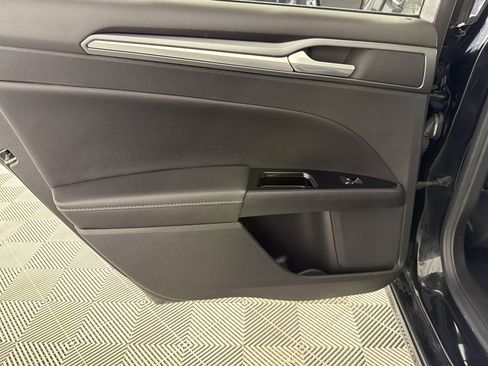 Used 2015 Ford Fusion Titanium AWD/4WD image 27