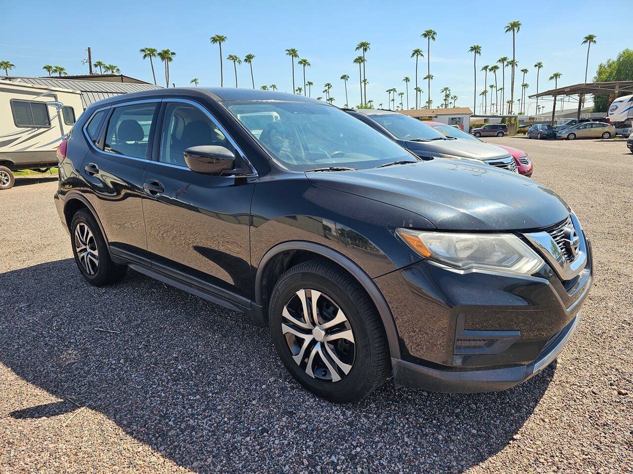 Used 2017 Nissan Rogue S FWD image 3