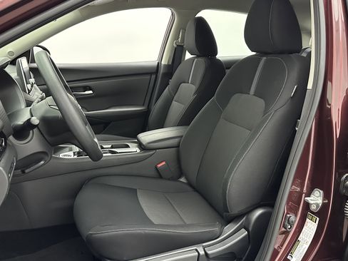 Used 2025 Nissan Sentra SV image 25