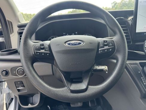 Used 2024 Ford Transit 350 XLT RWD image 3