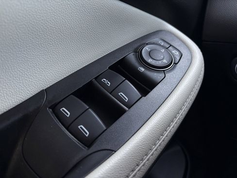 Used 2022 Buick Encore GX Select w/ Sport Touring Package image 12