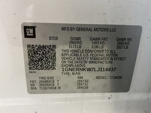 Used 2020 Chevrolet Traverse LT w/ LPO, Floor Liner Package FWD image 27