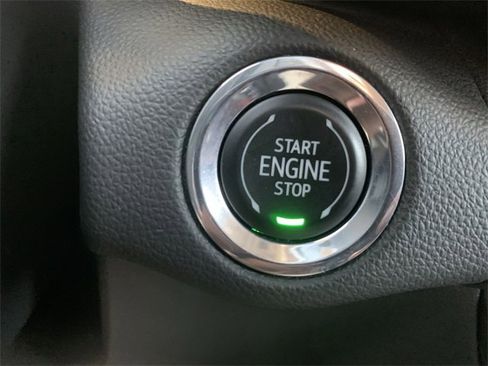 Certified 2023 Buick Envision Avenir image 16