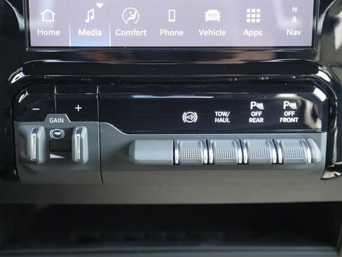 New 2025 RAM 2500 Tradesman image 22