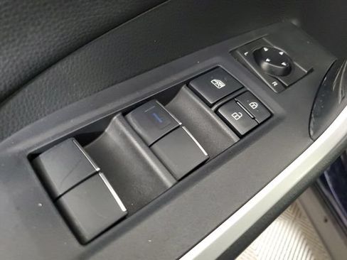 Used 2019 Toyota RAV4 Limited w/ Advanced Technology Package AWD/4WD image 20