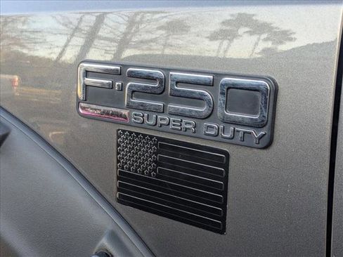Used 2004 Ford F250 XL image 12