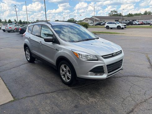 Used 2015 Ford Escape SE w/ Equipment Group 201A AWD/4WD image 5