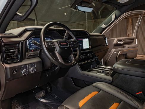 Used 2025 GMC Sierra 2500 AT4 image 16