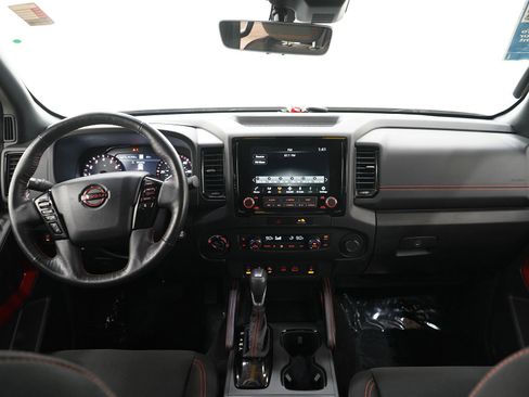 Used 2022 Nissan Frontier PRO-4X AWD/4WD image 17