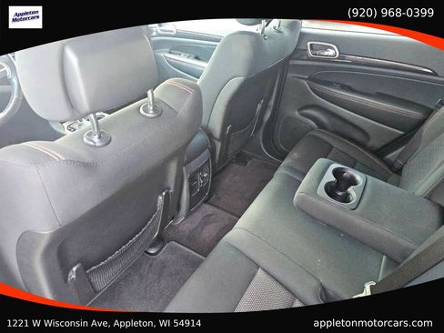 Used 2016 Jeep Grand Cherokee Laredo 75th Anniversary image 37