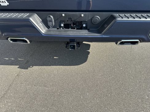 Used 2021 Chevrolet Silverado 1500 RST AWD/4WD image 4