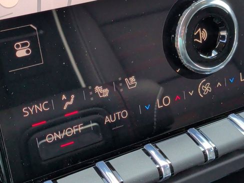 New 2026 GMC Yukon AT4 Ultimate AWD/4WD image 28