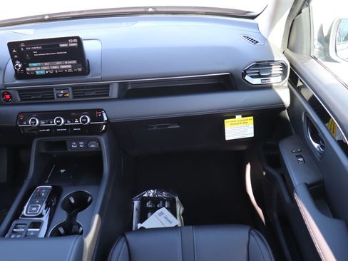 Certified 2025 Honda Pilot EX-L image 18