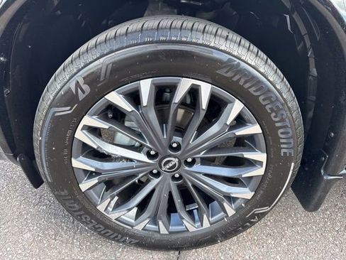 Certified 2026 Nissan Rogue Platinum w/ Platinum Premium Package AWD/4WD image 35
