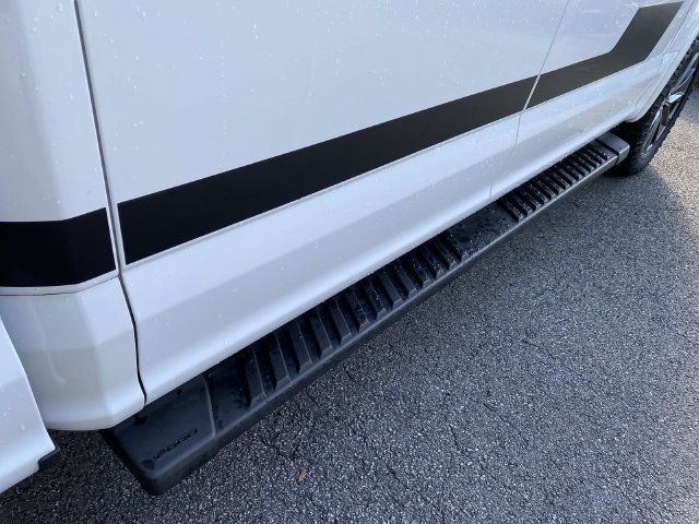 Used 2018 Ford F150 XLT w/ Equipment Group 302A Luxury AWD/4WD image 13
