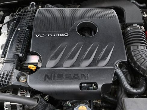 Used 2024 Nissan Altima 2.0 SR FWD image 40