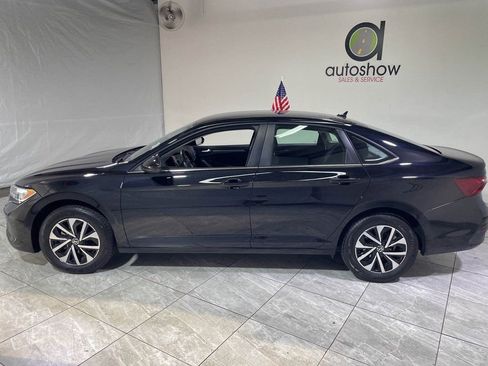 Used 2024 Volkswagen Jetta S image 4