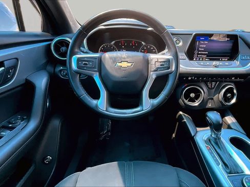 Used 2020 Chevrolet Blazer LT FWD image 6
