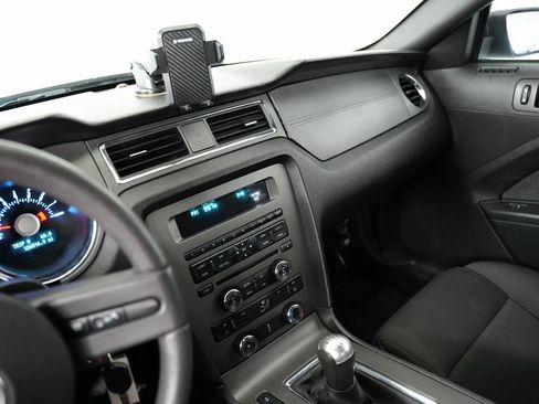 Used 2012 Ford Mustang Coupe image 17