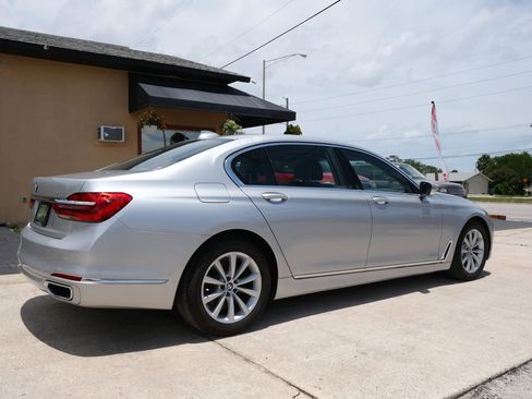 Used 2016 BMW 740i RWD image 5