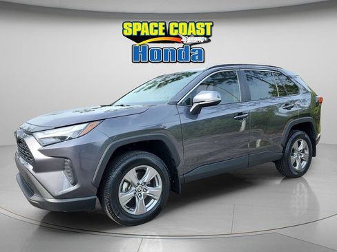 Used 2024 Toyota RAV4 XLE w/ Convenience Package FWD image 7