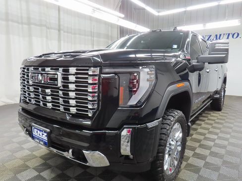 Used 2024 GMC Sierra 2500 Denali w/ Technology Package image 6