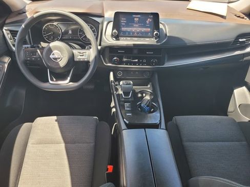 Certified 2023 Nissan Rogue SV FWD image 16